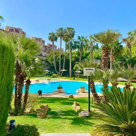 Golf Hoyo 18 4-6 Pax. Piscina, Wifi, Parking Privado. *