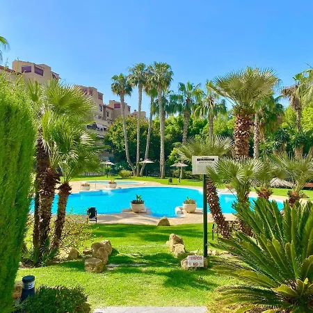 Golf Hoyo 18 4-6 Pax. Piscina, Wifi, Parking Privado. *