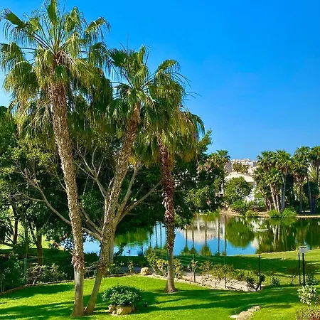 Golf Hoyo 18 4-6 Pax. Piscina, Wifi, Parking Privado. Apartamento *