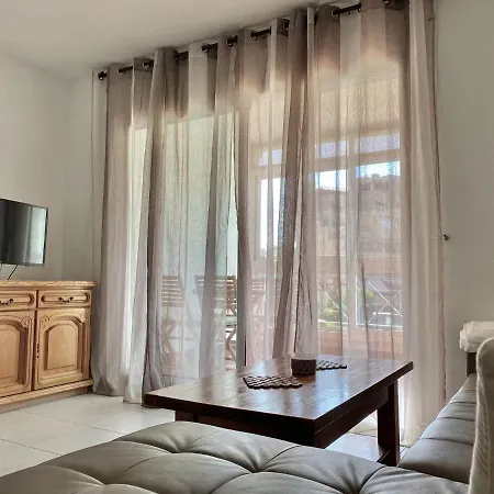 アパート Golf Hoyo 18 4-6 Pax. Piscina, Wifi, Parking Privado. アリカンテ